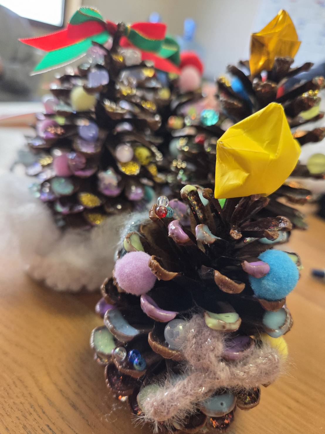 松ぼっくりのクリスマスツリー